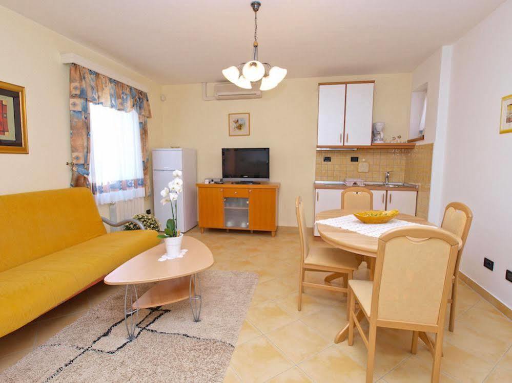 Villa Vizula Медулин Екстериор снимка