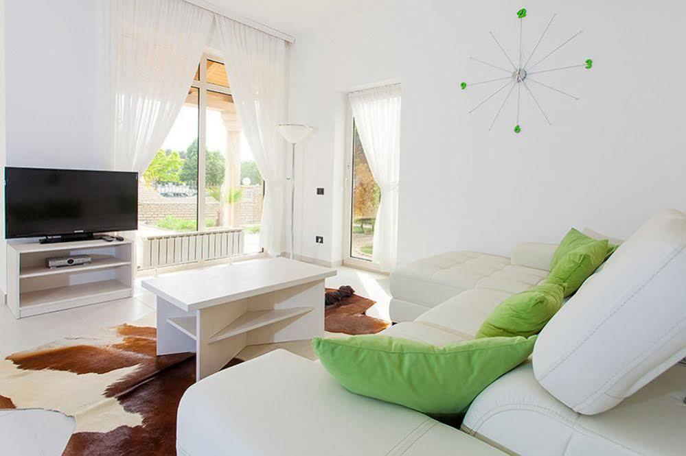 Villa Vizula Медулин Екстериор снимка